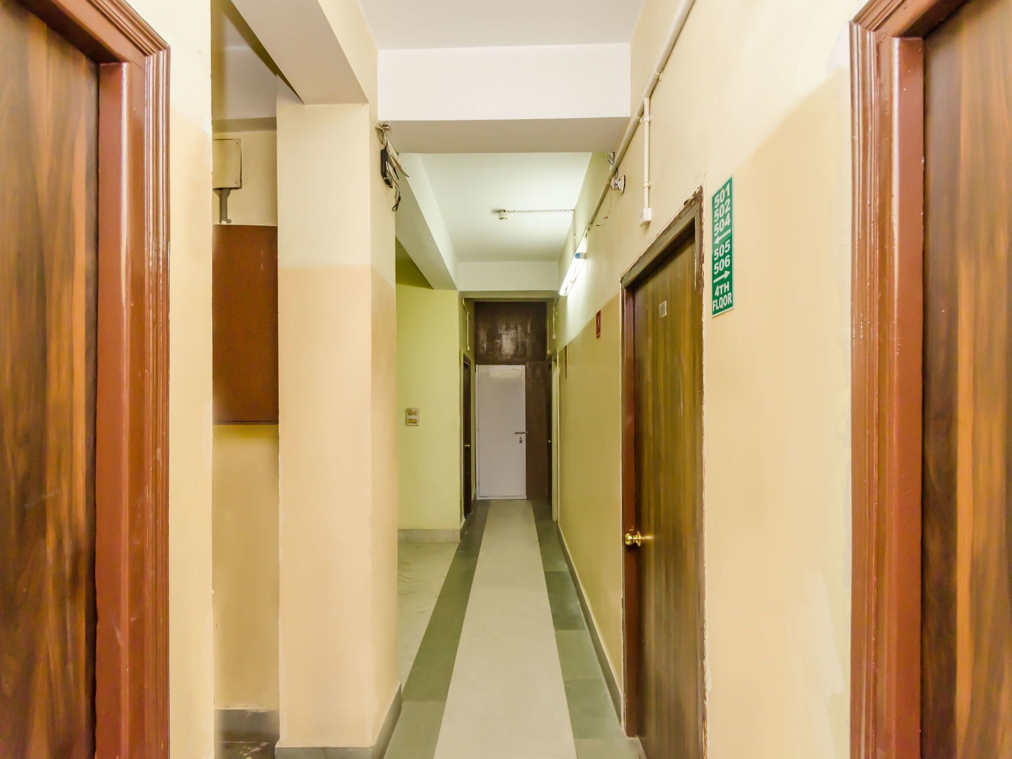 Oyo 8998 Hotel Aayash Liluāh Exterior foto